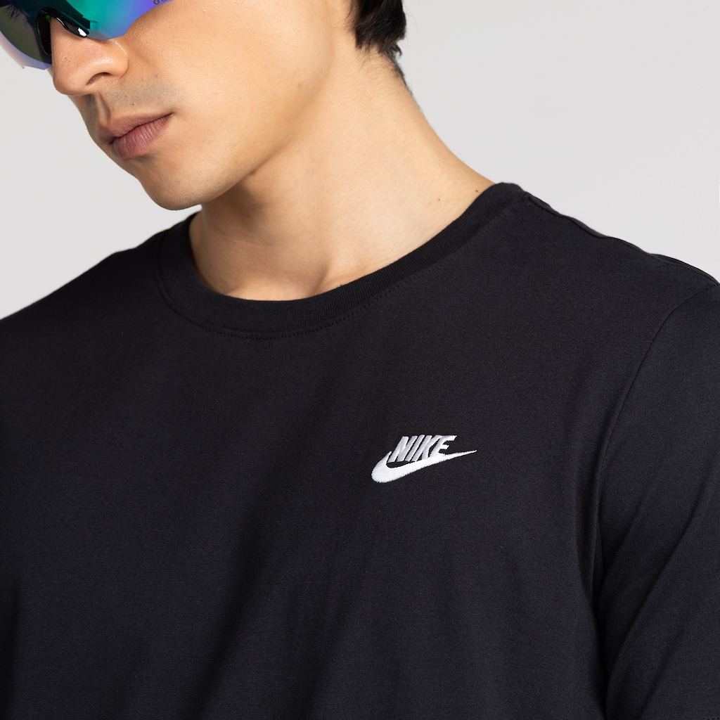 Imagem 4 do produto Camiseta Básica Nike Club Logo Pequeno Masculina