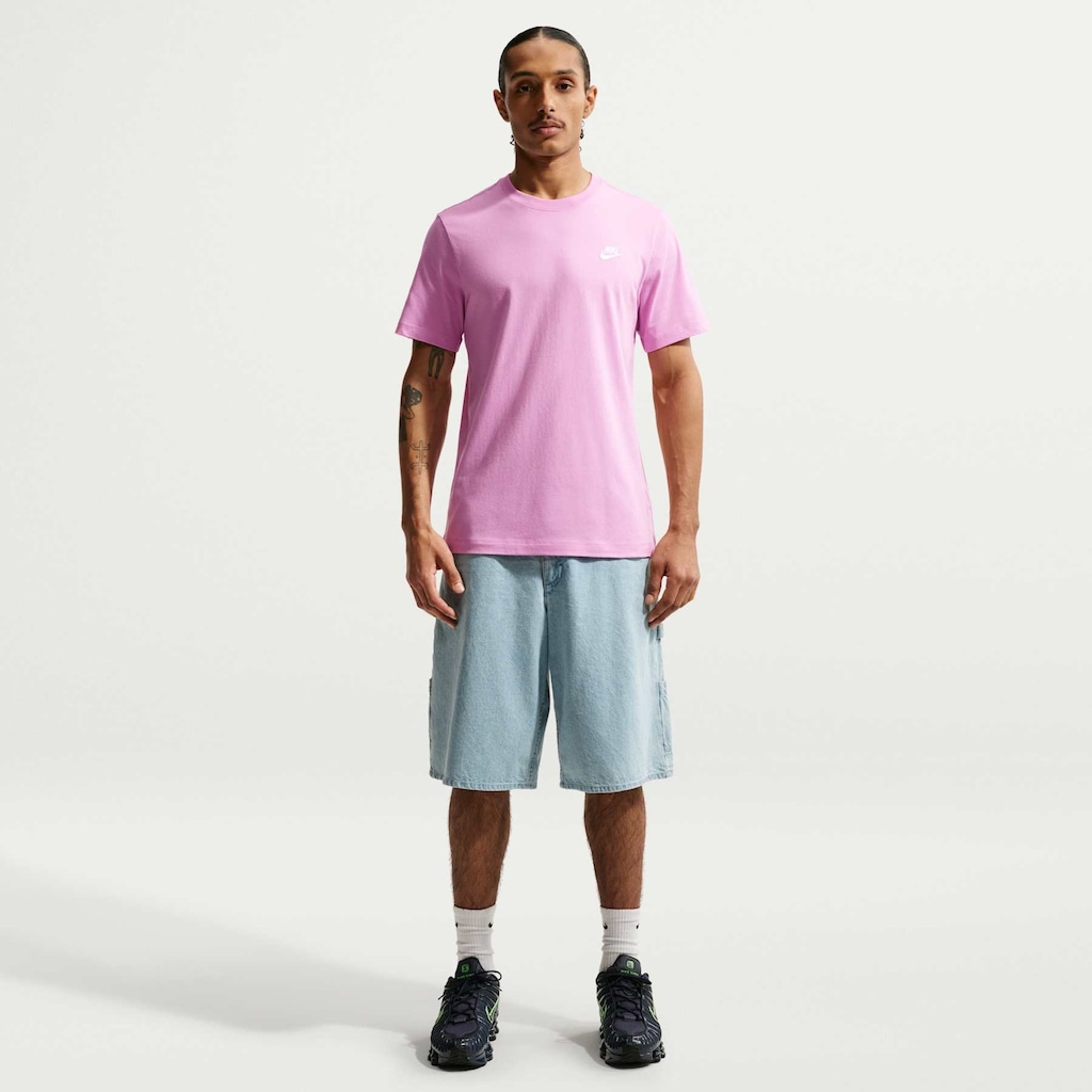 Imagem 2 do produto Camiseta Básica Nike Club Logo Pequeno Masculina