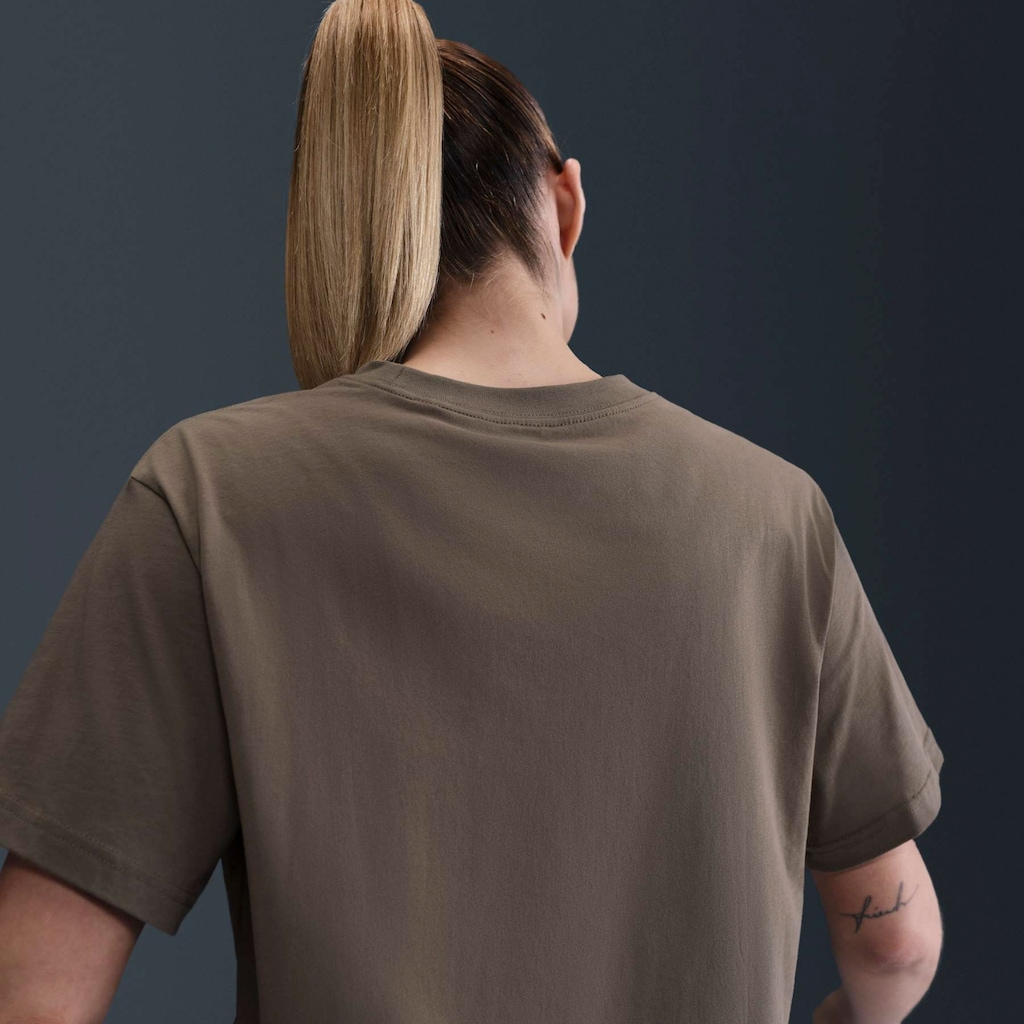 Imagem 5 do produto Blusa Cropped Nike Tee Sportswear Essential - Feminina