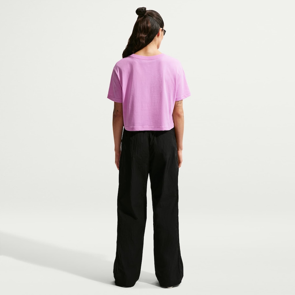 Imagem 5 do produto Blusa Cropped Nike Tee Sportswear Essential - Feminina