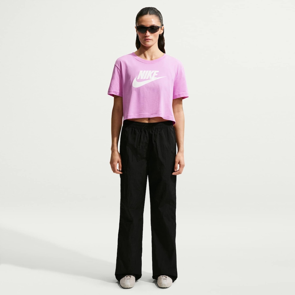 Imagem 4 do produto Blusa Cropped Nike Tee Sportswear Essential - Feminina