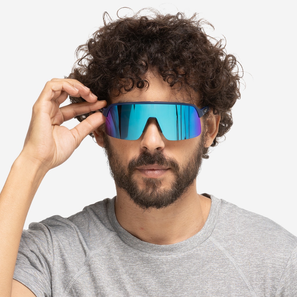 Imagem 2 do produto Óculos de Sol Oakley Sutro Lite Carbon 24K Prizm - Unissex