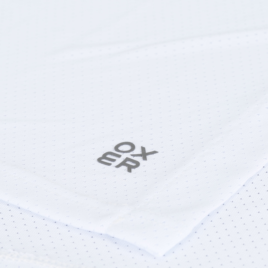 Imagem 3 do produto Camiseta Respirável Cava Tradicional Oxer Manga Curta com Abertura Lateral - Feminina