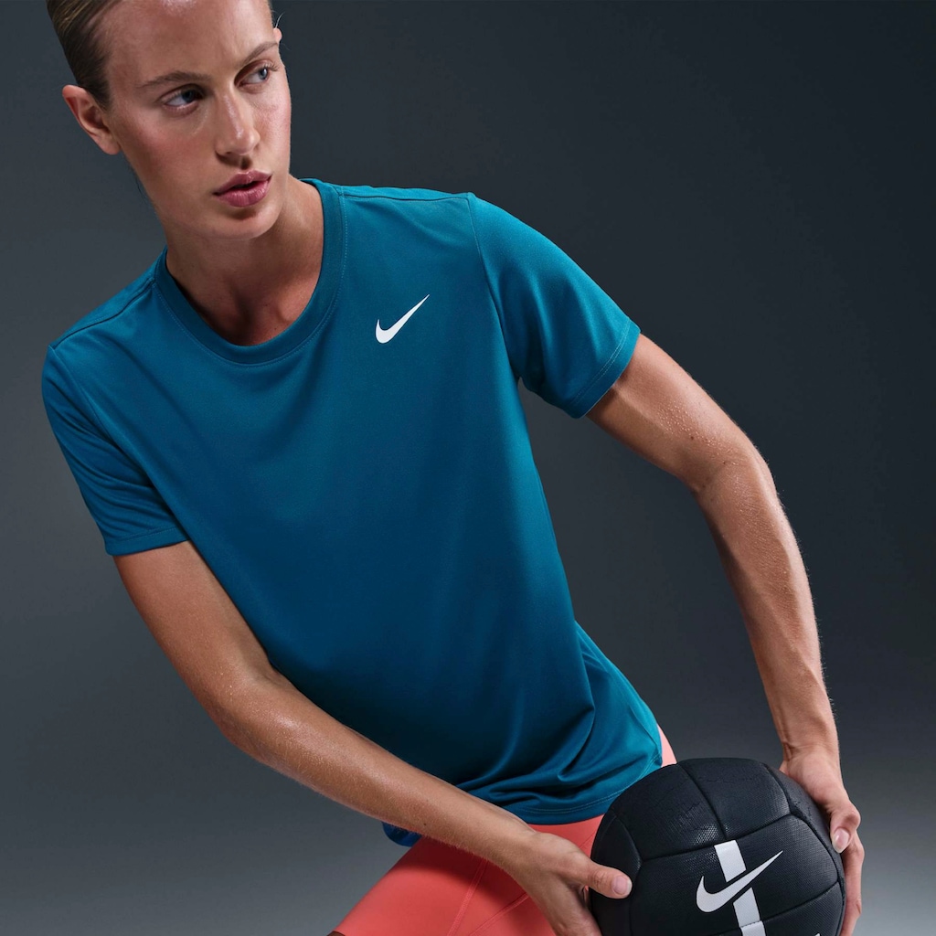 Imagem 5 do produto Camiseta Nike Training Dri-FIT - Feminina