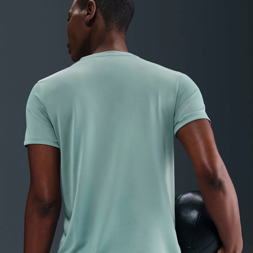Imagem 5 do produto Camiseta Nike Training Dri-FIT - Feminina