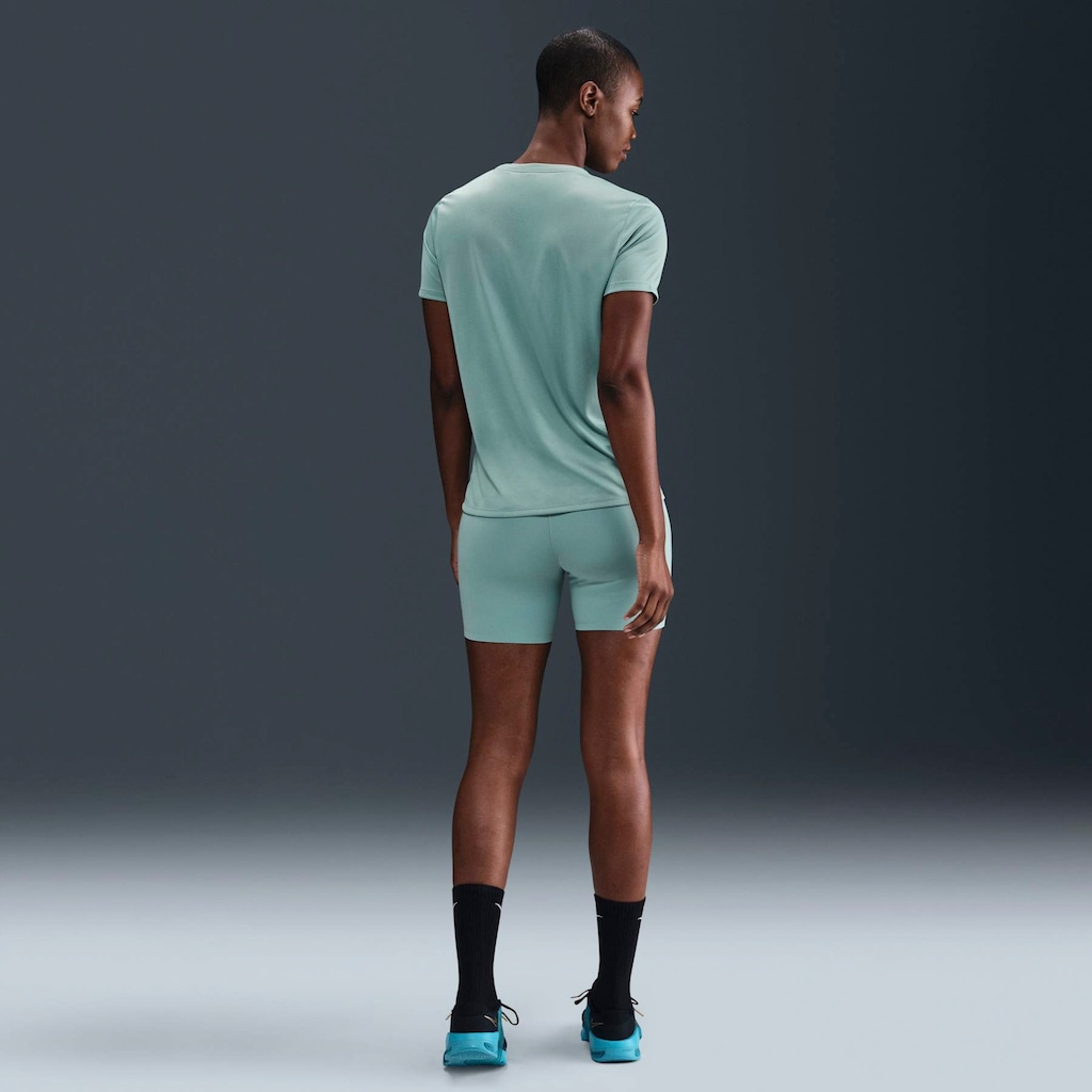 Imagem 3 do produto Camiseta Nike Training Dri-FIT - Feminina