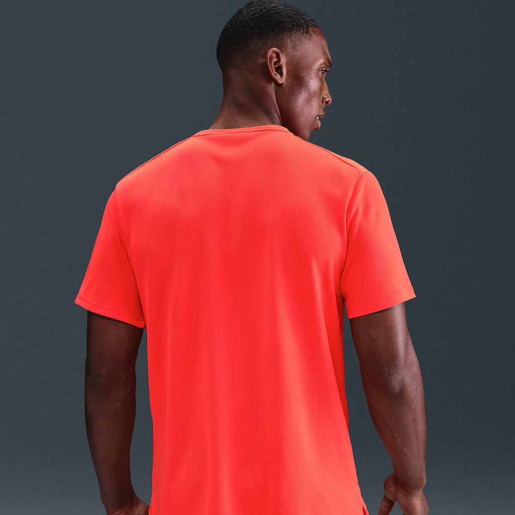 Imagem 3 do produto Camiseta Masculina Nike Manga Curta com Proteção UV Miler