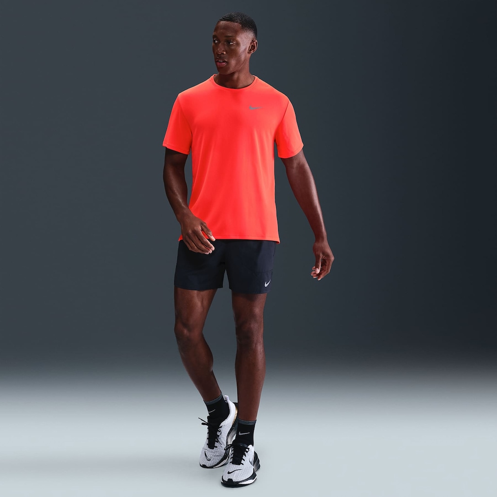 Imagem 5 do produto Camiseta Masculina Nike Manga Curta com Proteção UV Miler