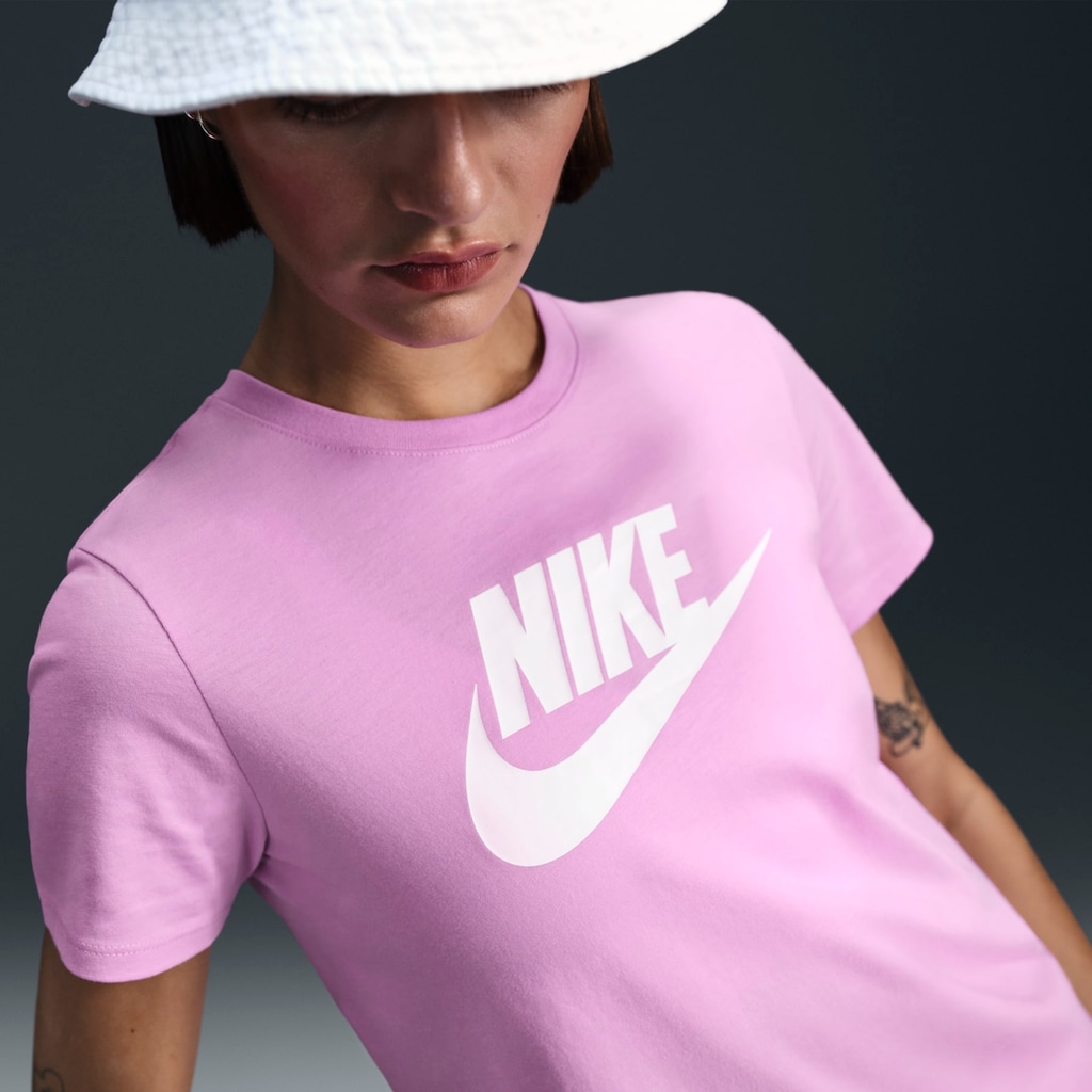 Imagem 2 do produto Camiseta Feminina Nike Manga Curta Sportswear Essential Icon