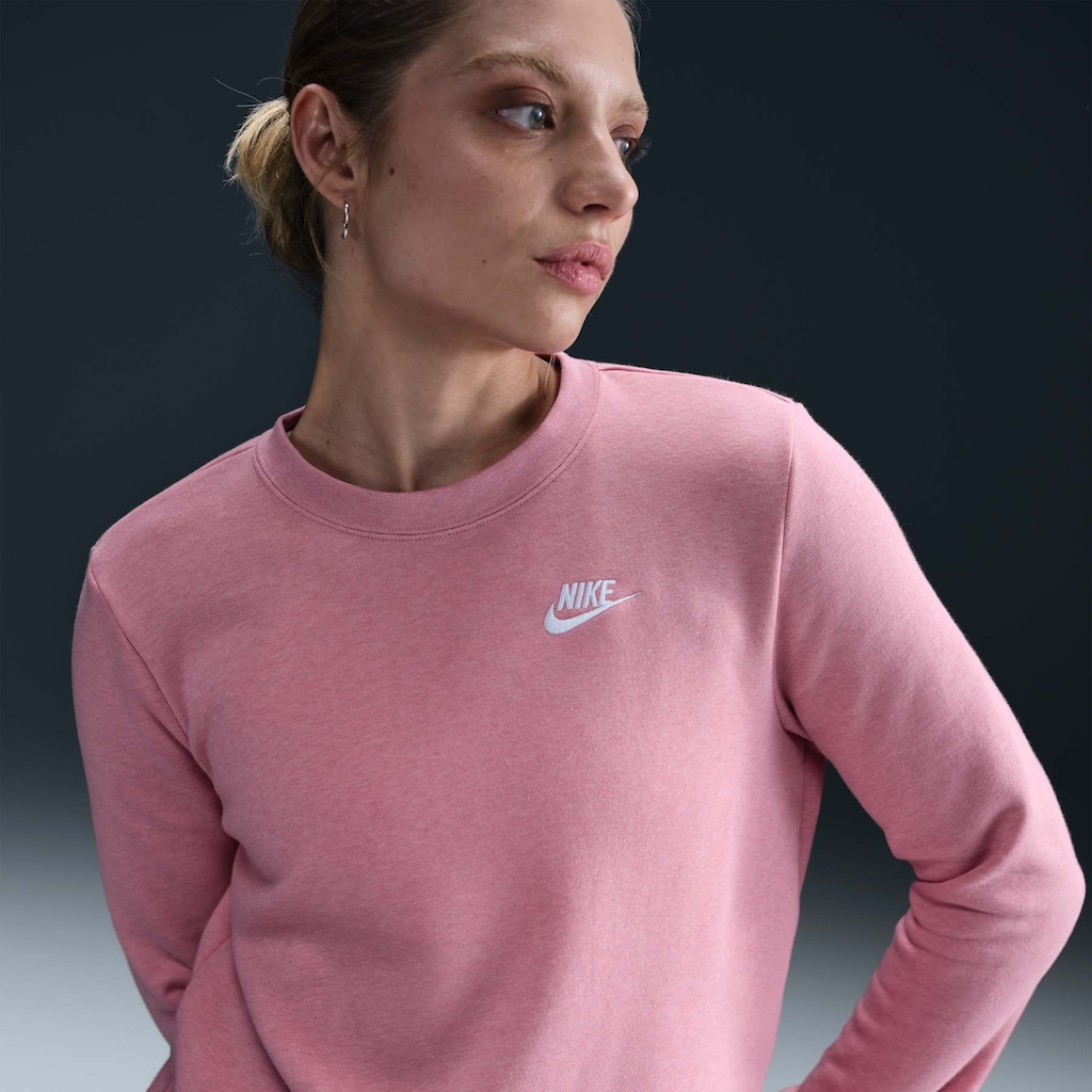 Imagem 2 do produto Blusão Feminino Nike Club Fleece Crew