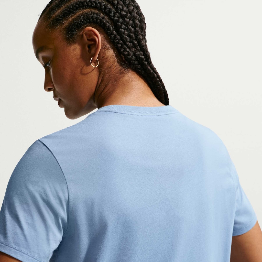 Imagem 5 do produto Camiseta Feminina Nike Manga Curta Sportswear Club