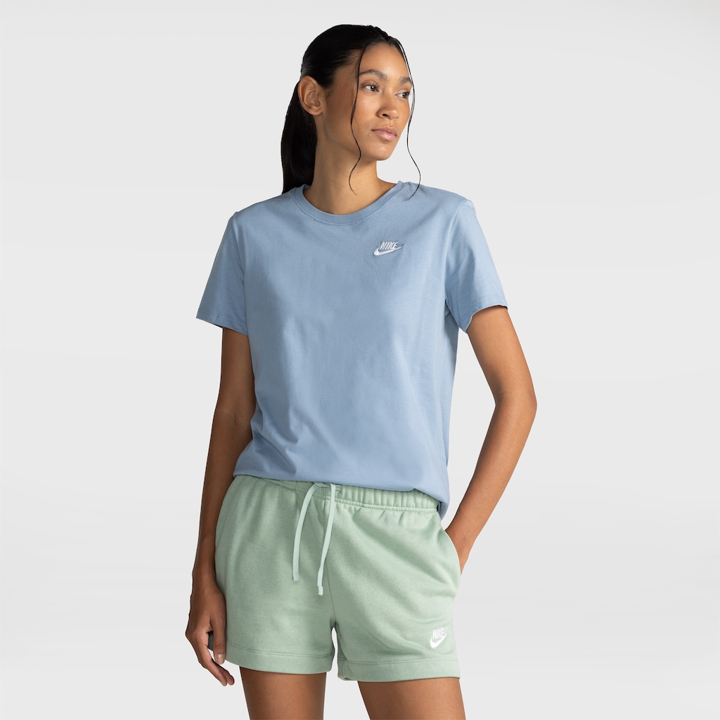 Imagem 1 do produto Camiseta Feminina Nike Manga Curta Sportswear Club