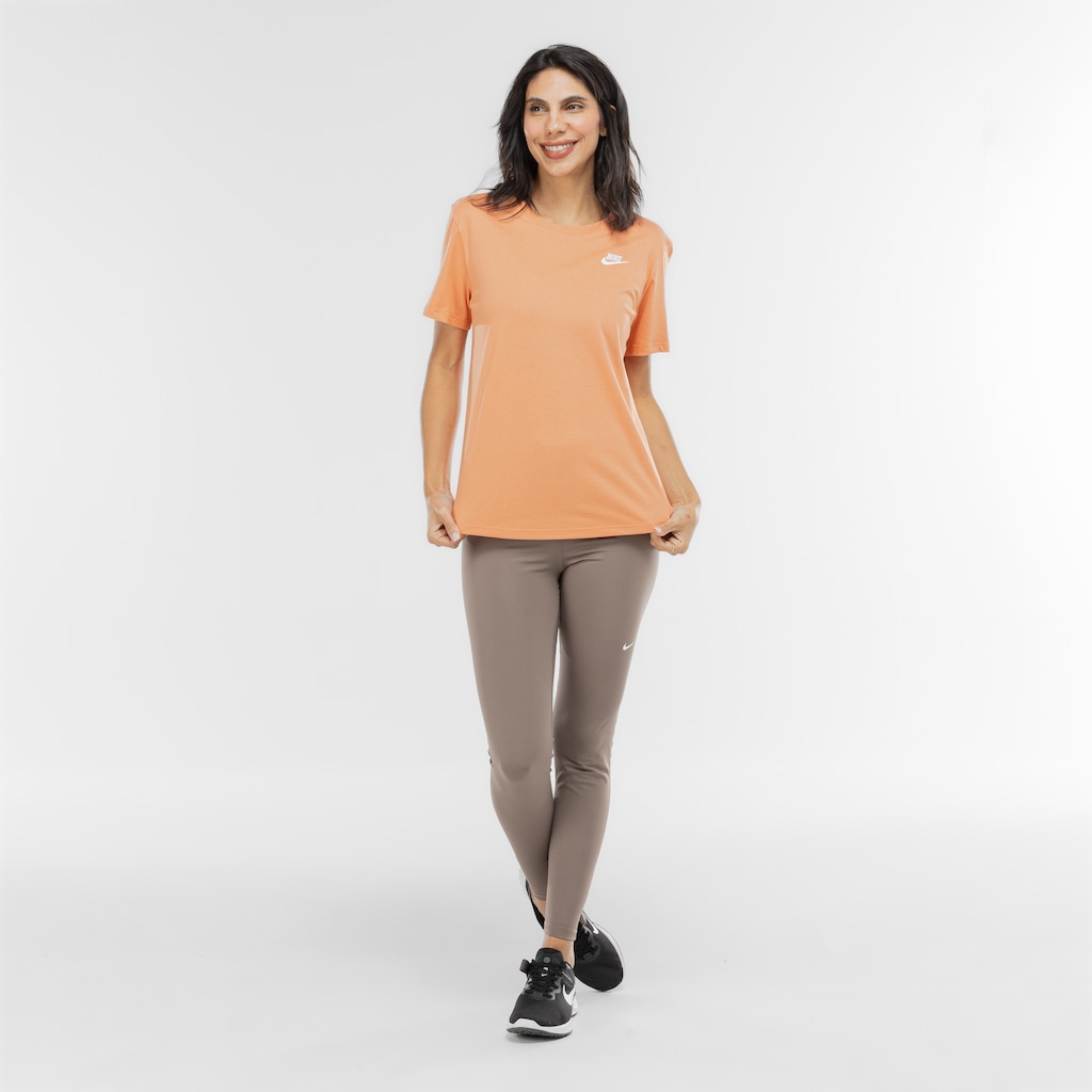 Imagem 3 do produto Camiseta Feminina Nike Manga Curta Sportswear Club