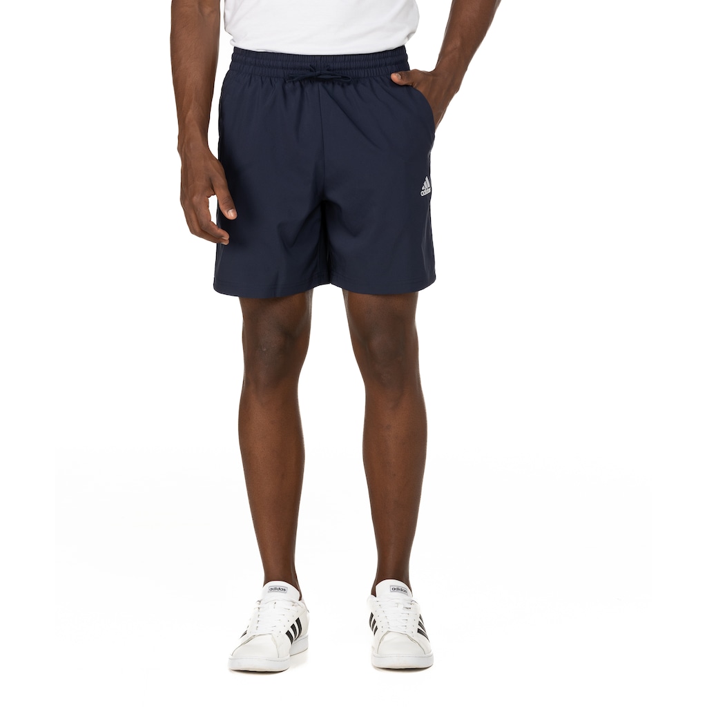Imagem 2 do produto Bermuda Masculina adidas Chelsea Logo Pequeno