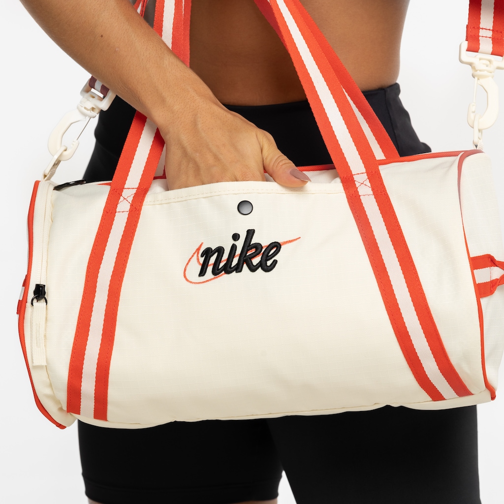Imagem 4 do produto Mala Nike Heritage Duff 13 Litros - Adulto
