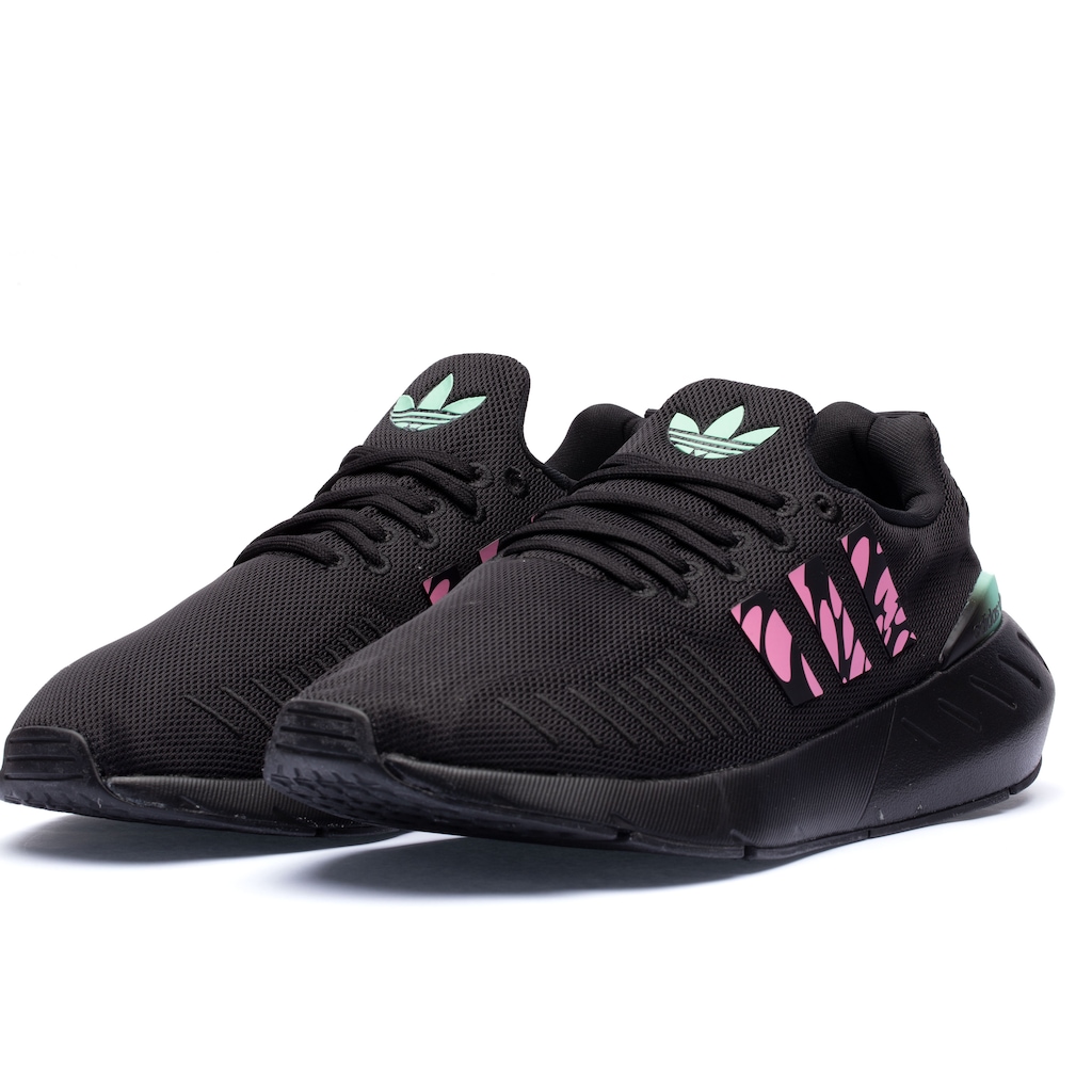 Imagem 2 do produto Tênis adidas Swift Run 22 - Feminino
