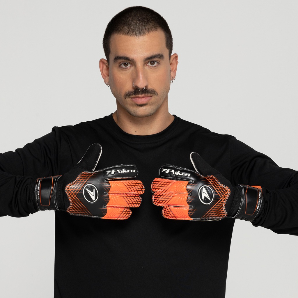 Imagem 2 do produto Luvas de Goleiro Poker Campo Training Extra Focus