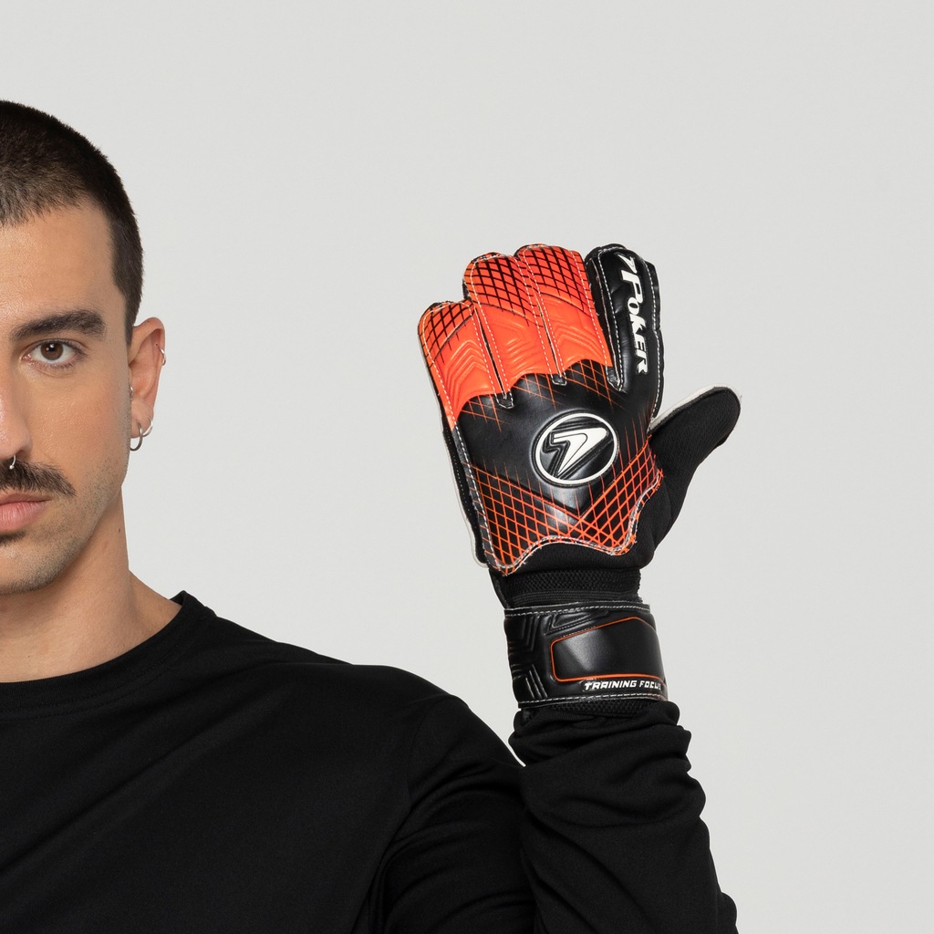 Imagem 4 do produto Luvas de Goleiro Poker Campo Training Extra Focus