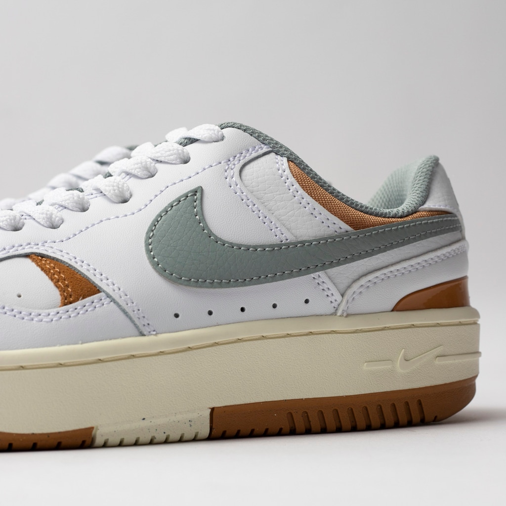 Imagem 2 do produto Tênis Nike Gamma Force - Feminino