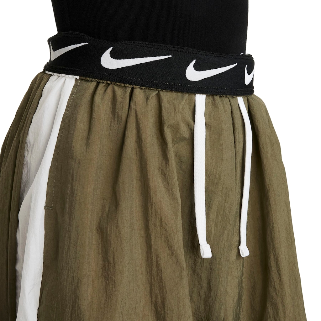 Imagem 4 do produto Calça Infantil Nike Sportwear WVN TRND