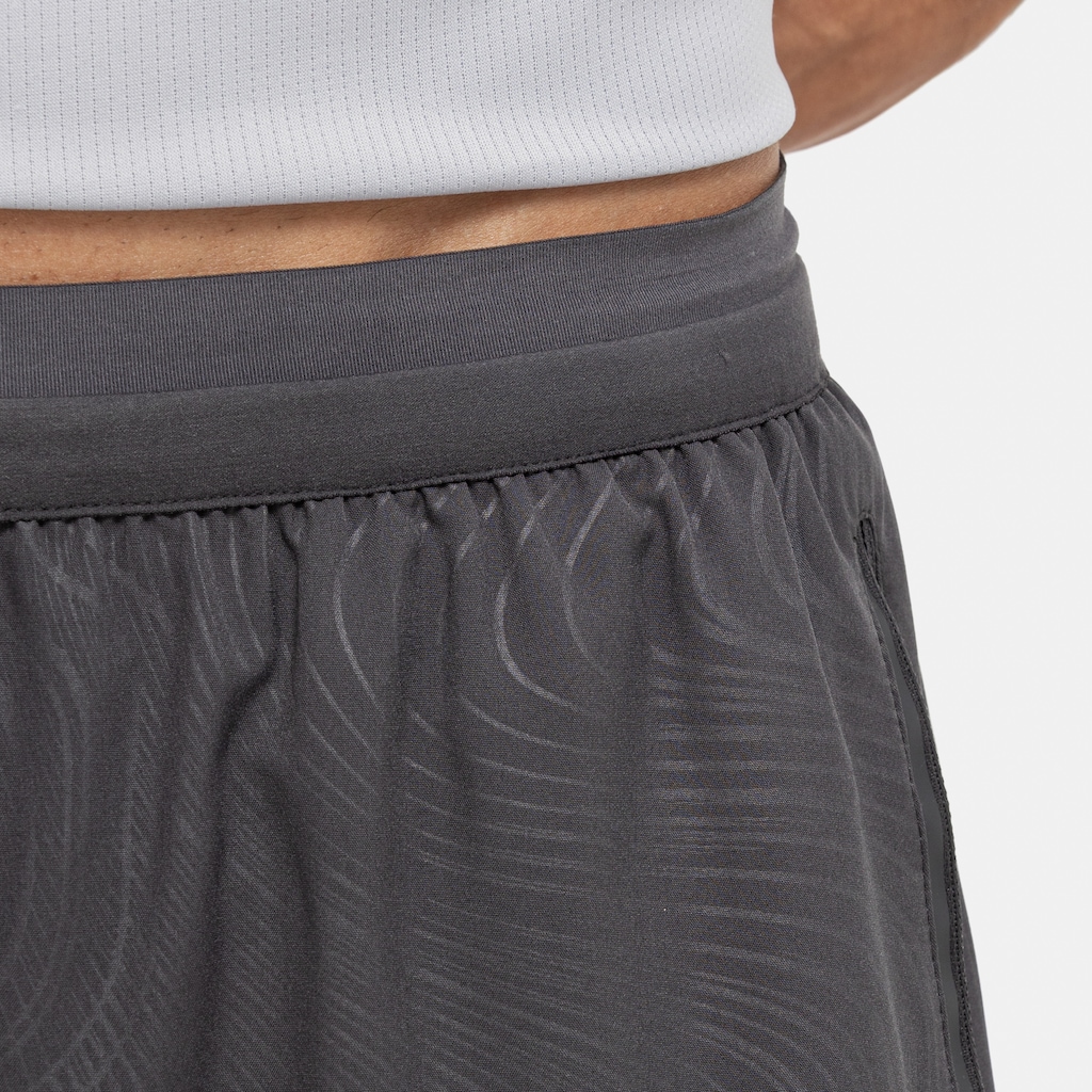Imagem 5 do produto Bermuda Masculina Oxer 2 em 1 Heat Embossed