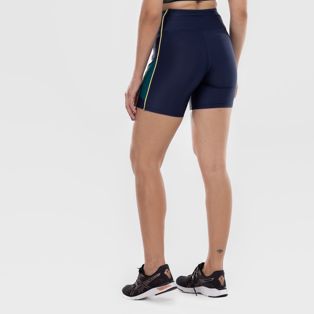 Imagem 2 do produto Bermuda Feminina ASICS Recortes Poliamida UV