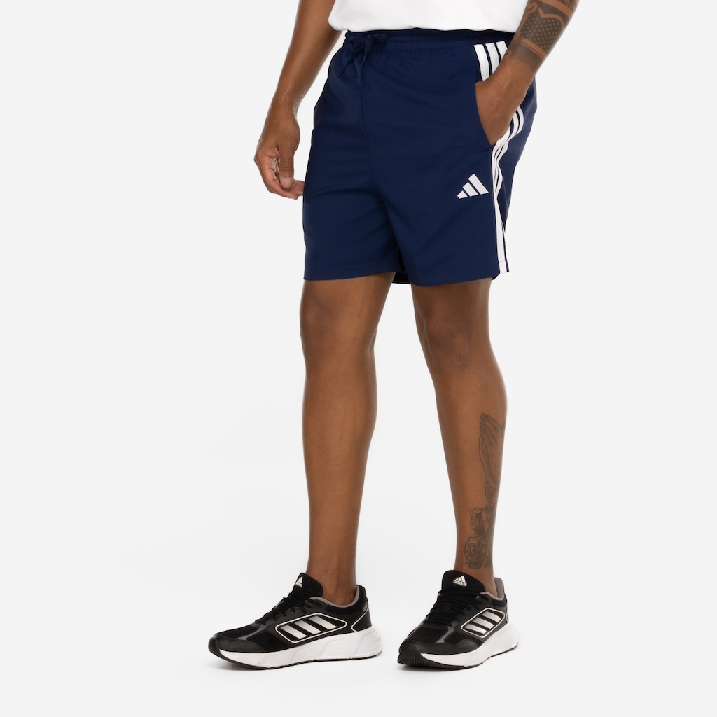 Imagem 4 do produto Bermuda Masculina adidas Essentials 3 Listras