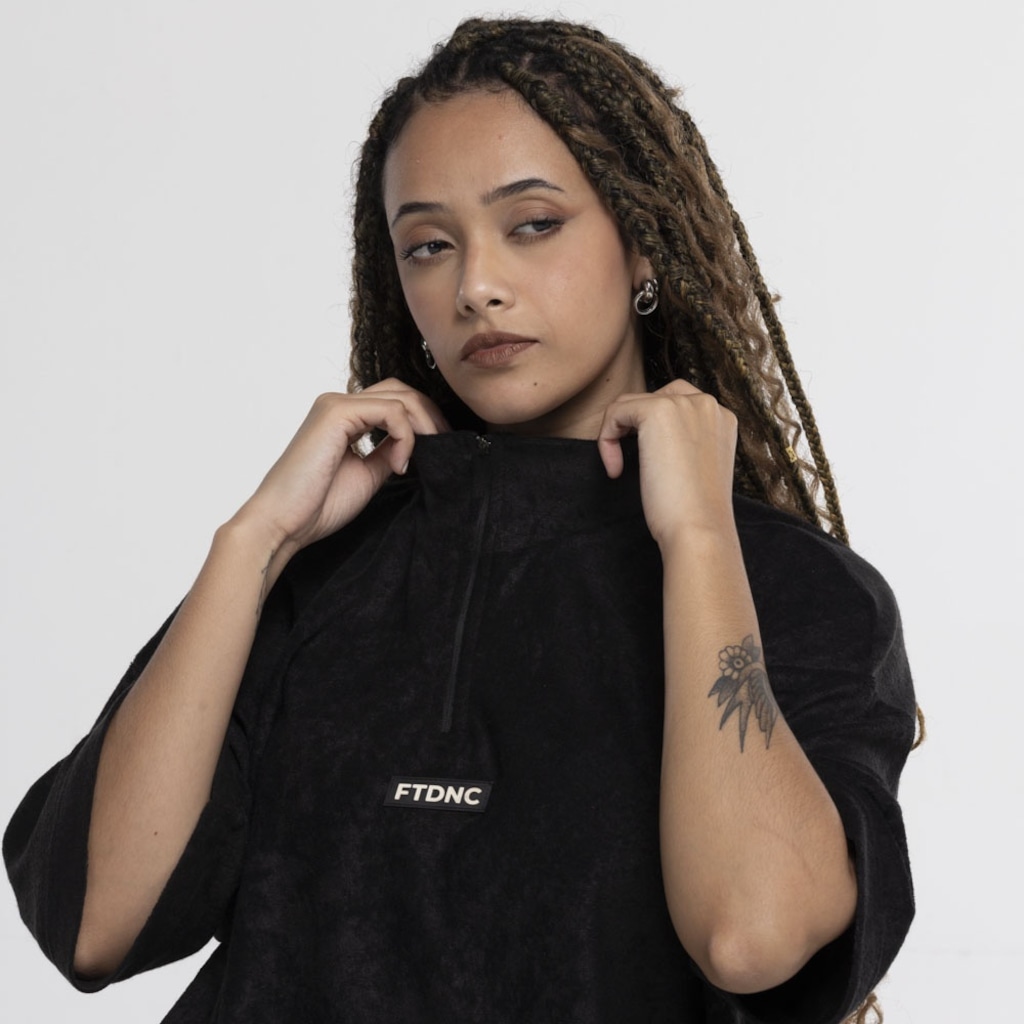 Imagem 5 do produto Camiseta FTDNC Manga Curta Oversized Gola Alta Zipper