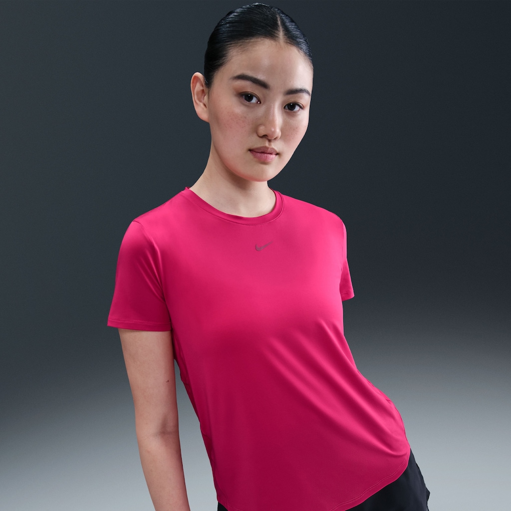 Imagem 2 do produto Camiseta Feminina Nike Manga Curta Dri-fit One Classic