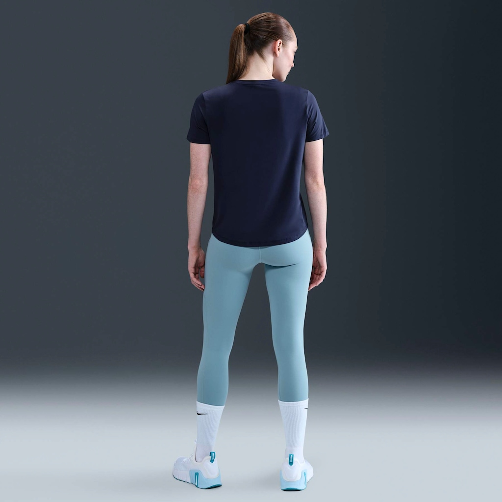 Imagem 3 do produto Camiseta Feminina Nike Manga Curta Dri-fit One Classic