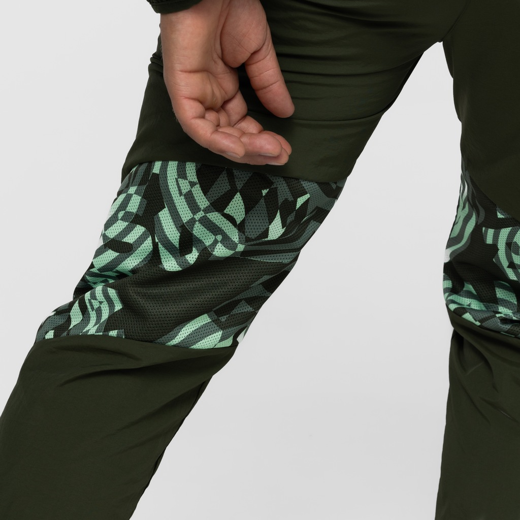 Imagem 4 do produto Calça do Palmeiras Puma Masculina Ftbngry Woven Pants