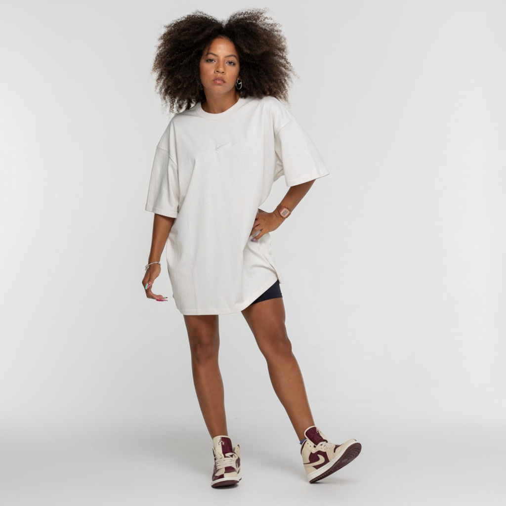 Imagem 2 do produto Camiseta Nike Manga Curta Sportswear Premium Essential
