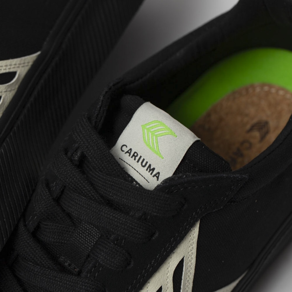 Imagem 3 do produto Tênis Cariuma Catiba Pro Low All Black Suede And Canvas Ivory Logo
