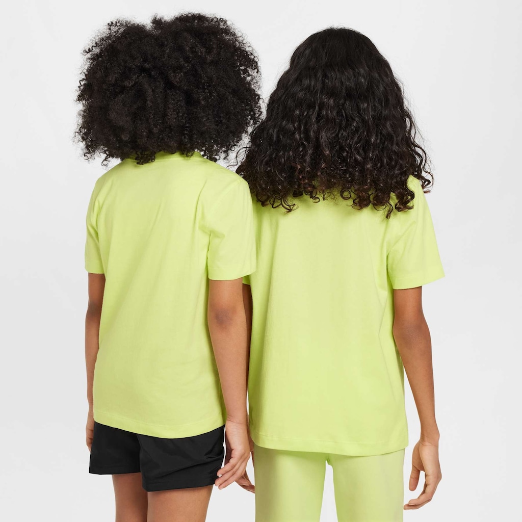 Imagem 2 do produto Camiseta Juvenil Nike Manga Curta Sportswear Embroidered Future