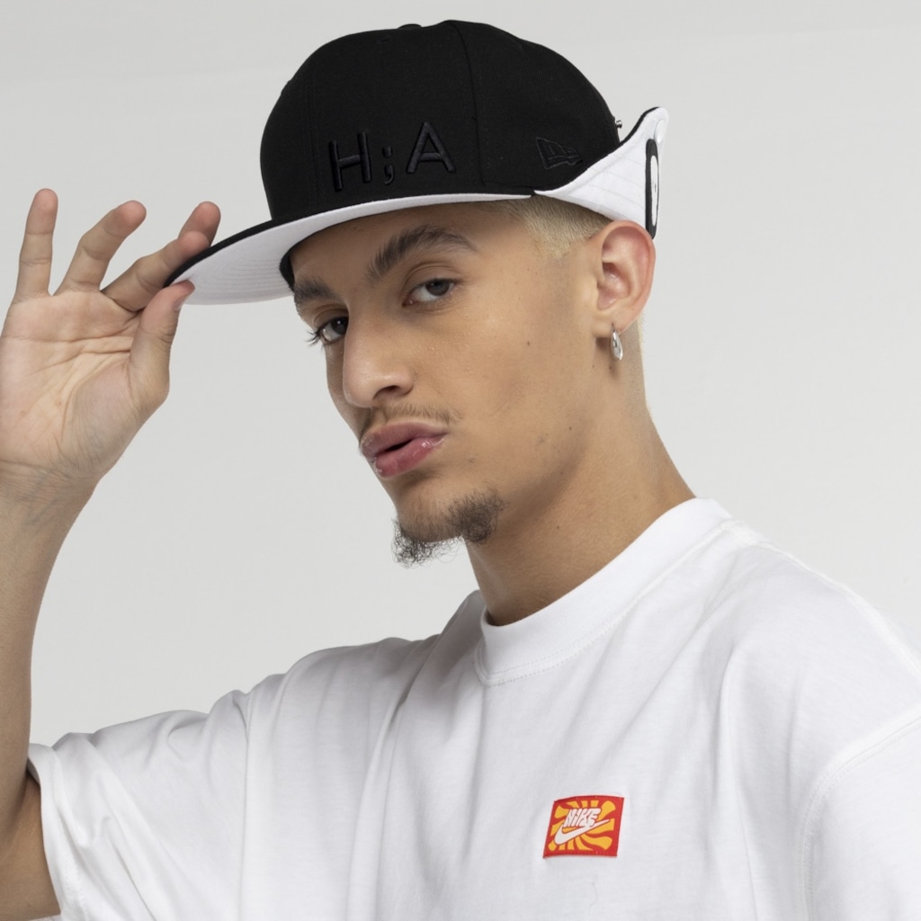 Imagem 2 do produto Boné Aba Reta New Era 950 SN Alexandre Herchocovitch