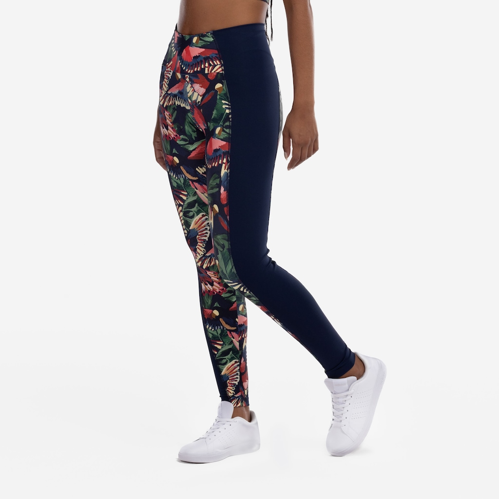 Imagem 2 do produto Calça Legging Feminina Farm Recorte Voo Pássaros Cós Médio Média Compressão