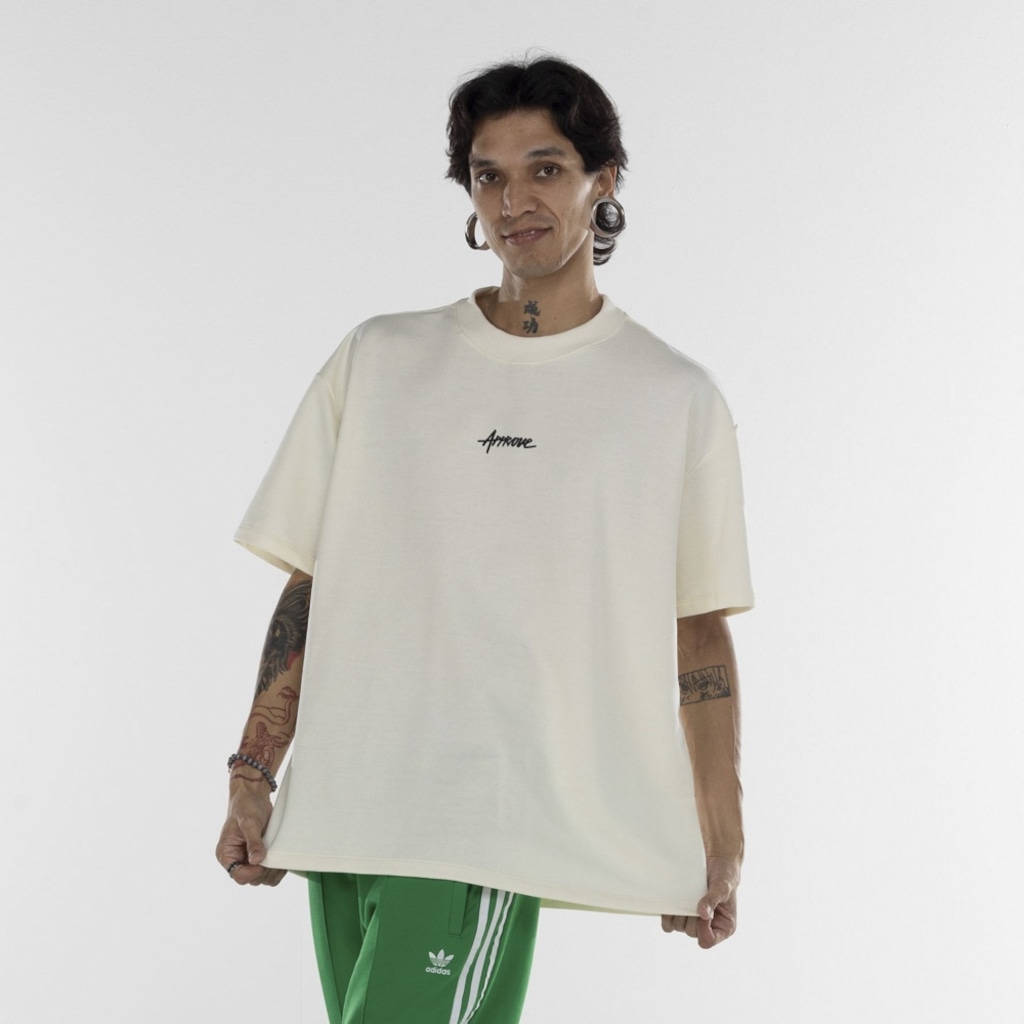 Imagem 3 do produto Camiseta Huge Approve Only Unissex