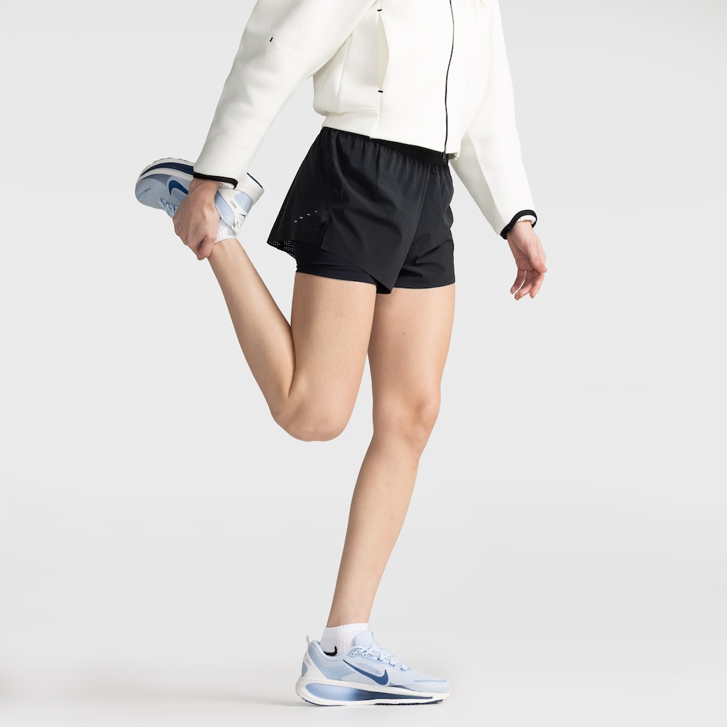 Imagem 2 do produto Tênis Nike Vomero 18 Feminino