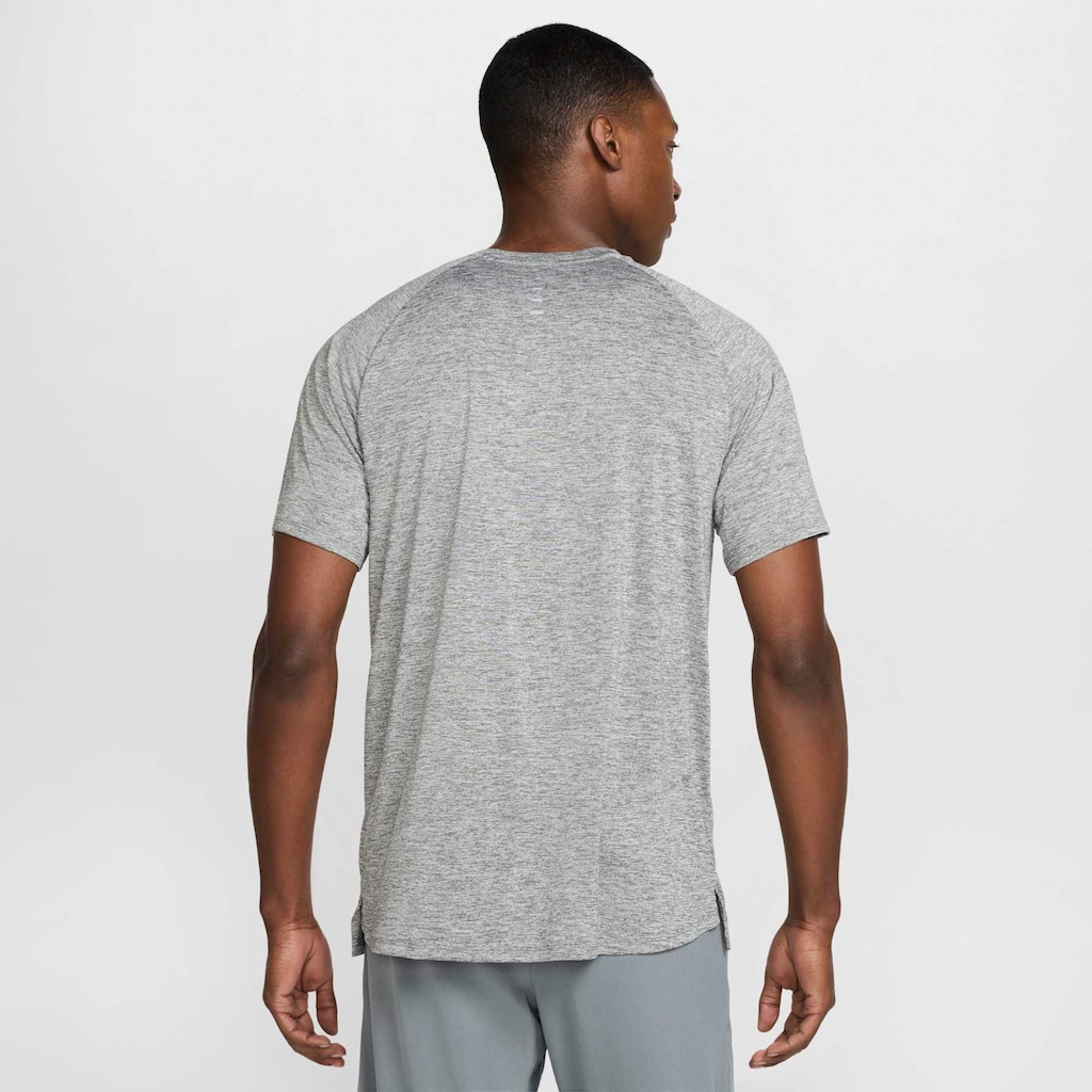 Imagem 2 do produto Camiseta Masculina Nike Manga Curta Dri-fit ADV Stride