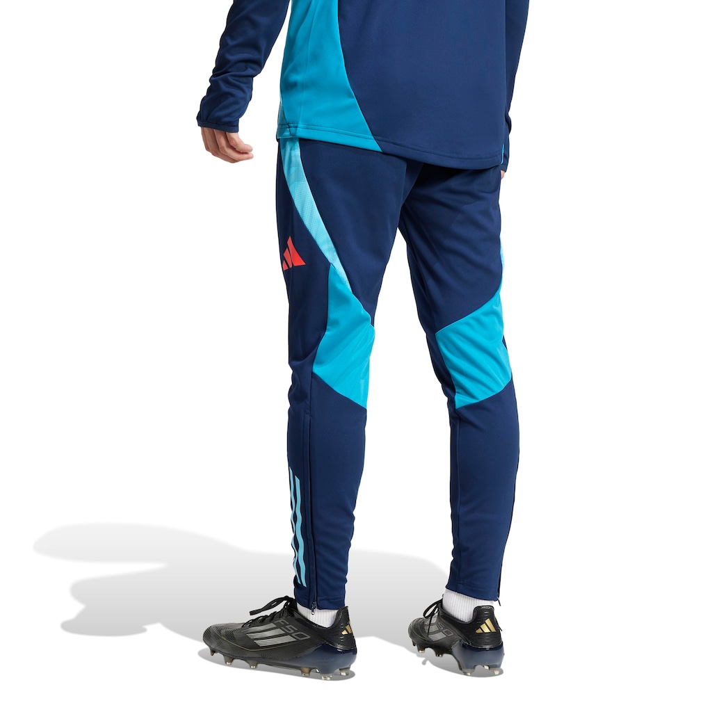 Imagem 2 do produto Calça do Flamengo 25 adidas Masculina Treino e Viagem