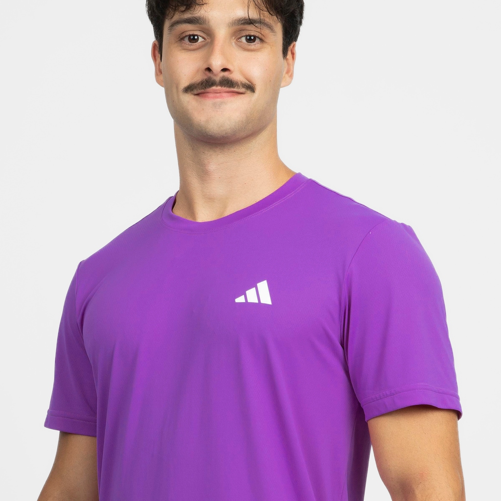 Imagem 3 do produto Camiseta Masculina adidas Manga Curta Own The Run 3 Listras