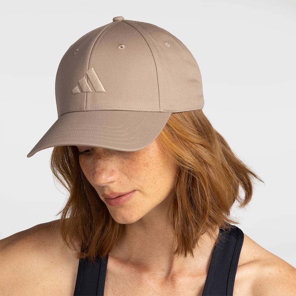 Imagem 3 do produto Boné Aba Curva adidas Strapback Essentials Logo Adulto