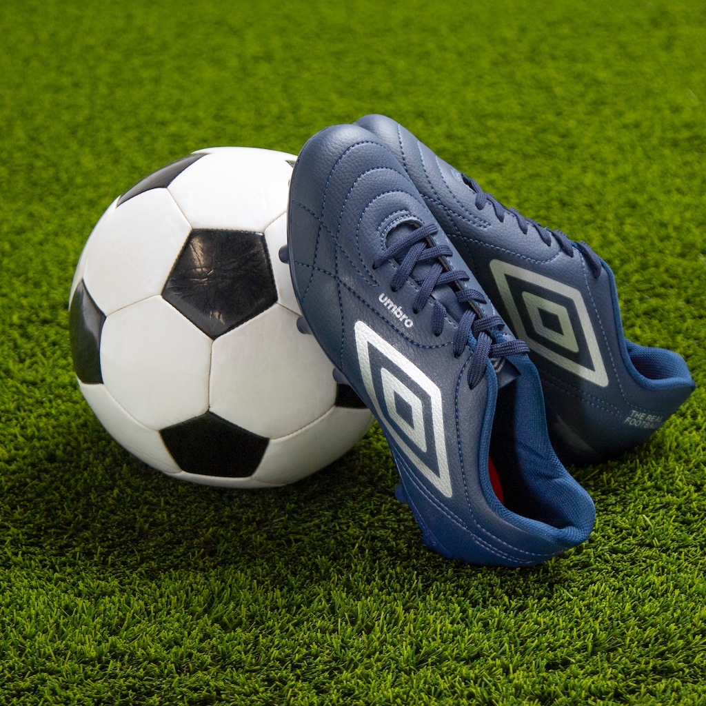 Imagem 2 do produto Chuteira de Campo Adulto Umbro Class Footballer