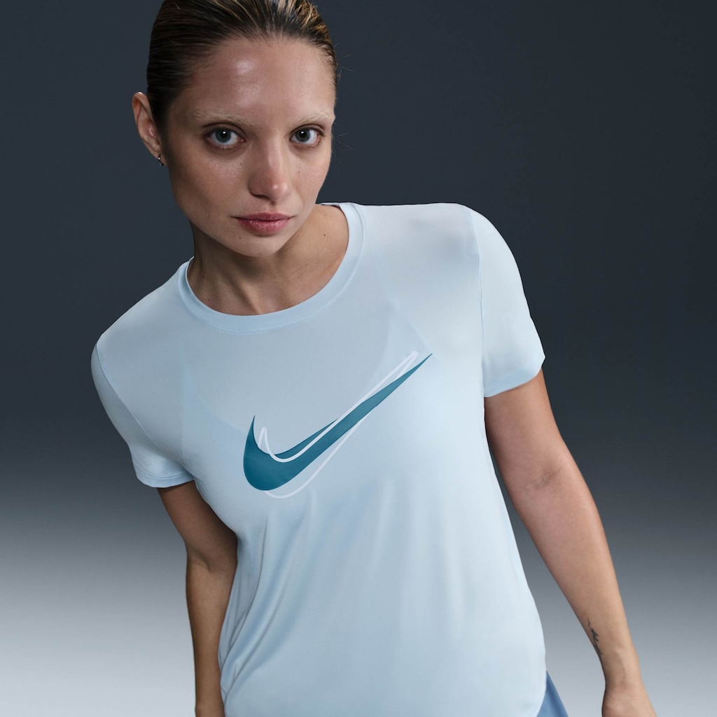 Imagem 2 do produto Camiseta Feminina Nike Manga Curta One Swsh HBR