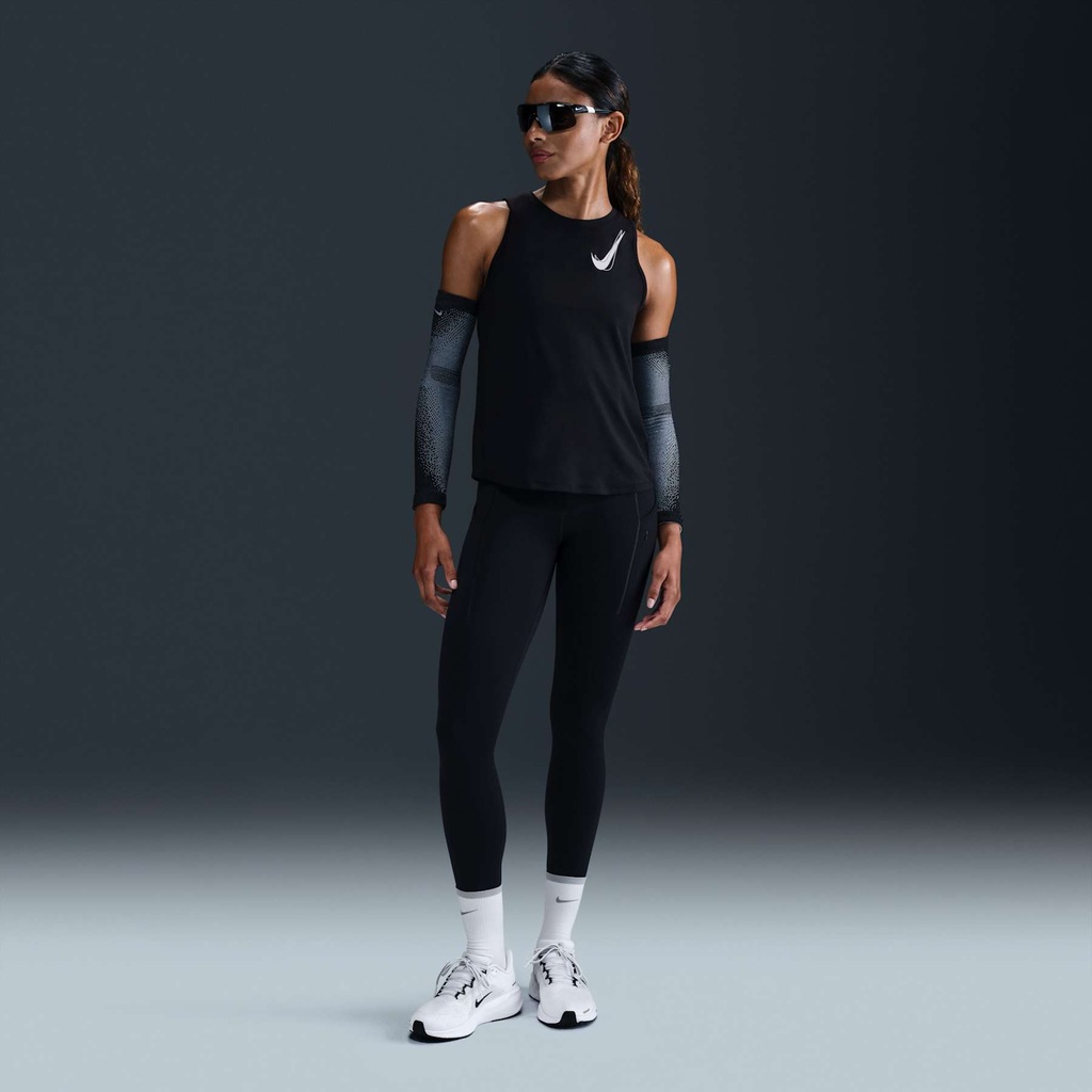 Imagem 5 do produto Camiseta Regata Feminina Nike One Swoosh