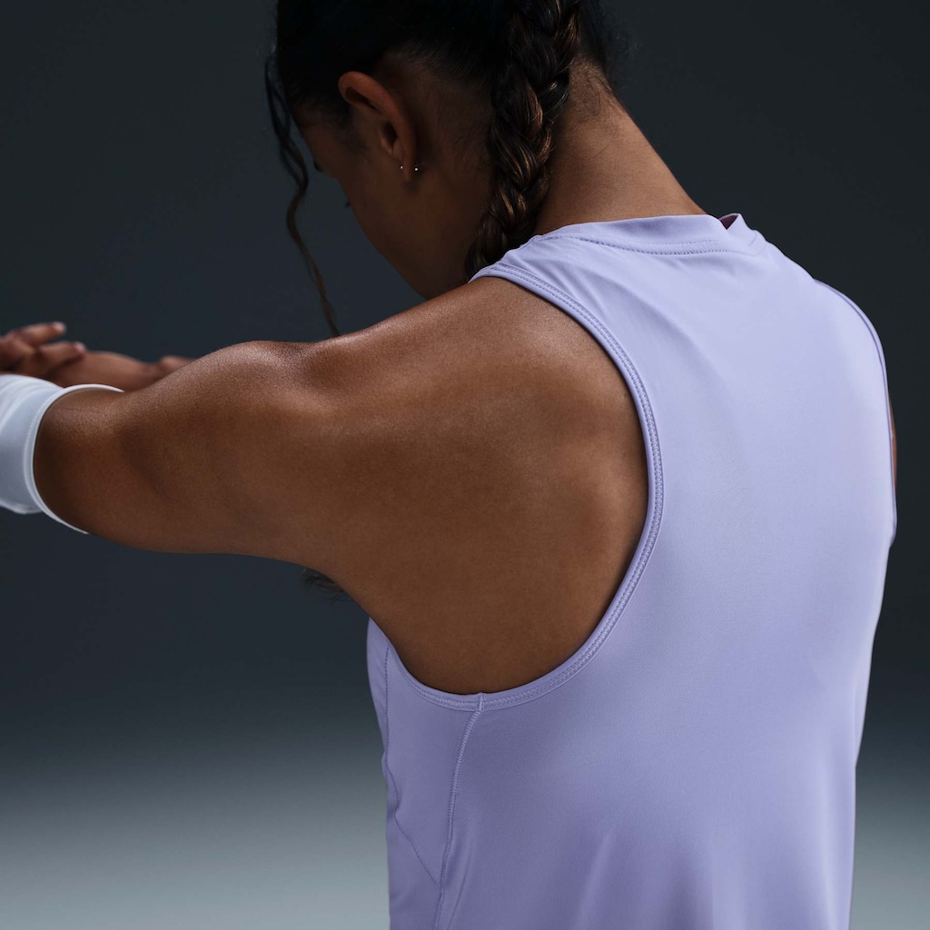 Imagem 3 do produto Camiseta Regata Feminina Nike One Swoosh