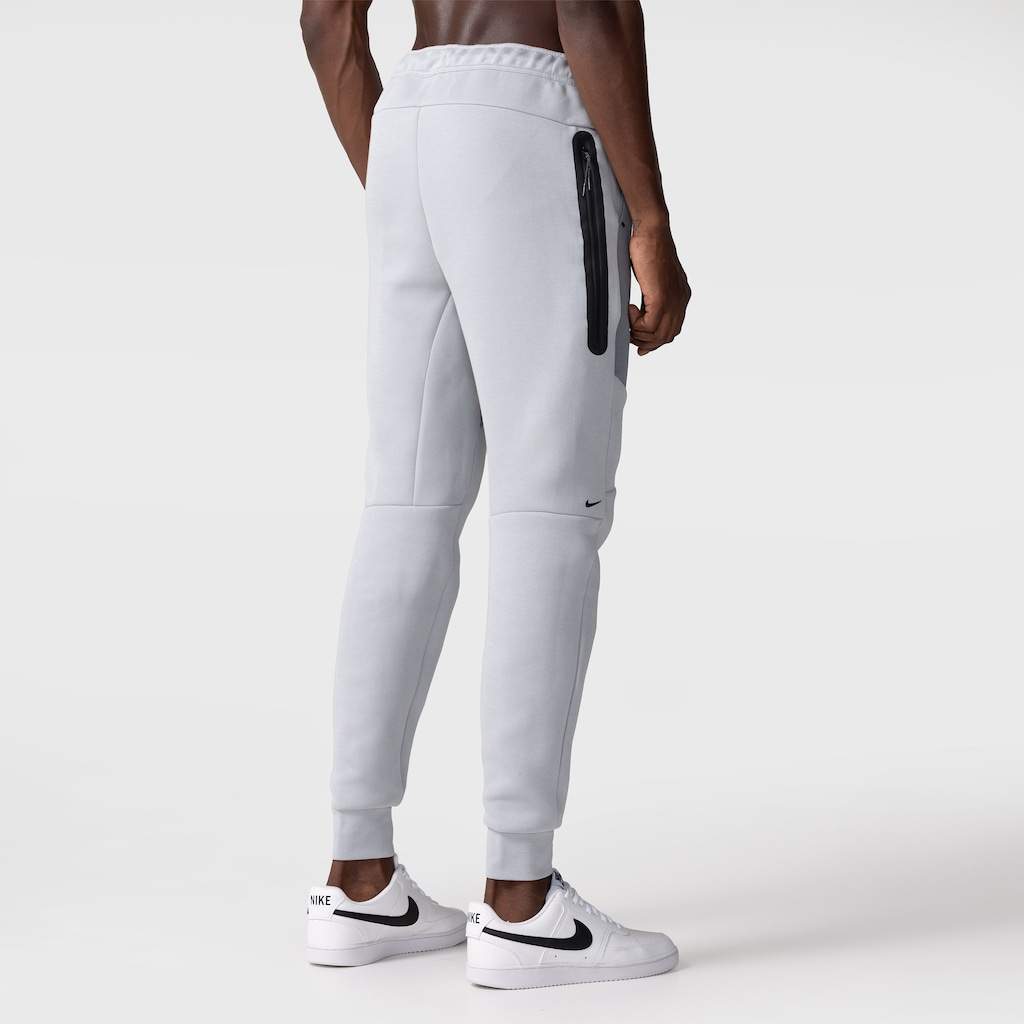 Imagem 2 do produto Calça Jogger Nike Sportswear Tech Fleece Masculina