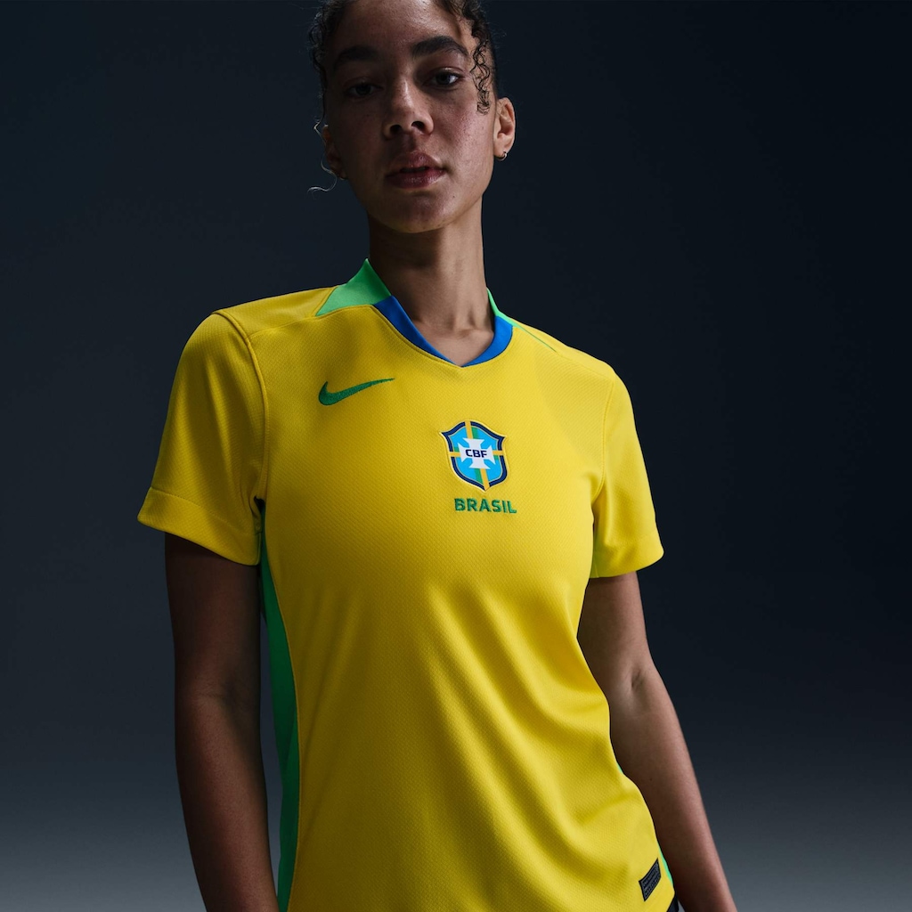 Imagem 4 do produto Camisa da Seleção do Brasil CBF I 25/26 Torcedor Pro Nike Feminina