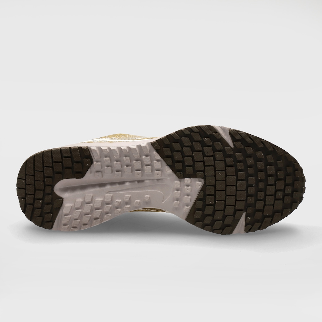 Imagem 5 do produto Tênis Masculino Nike Run Defy