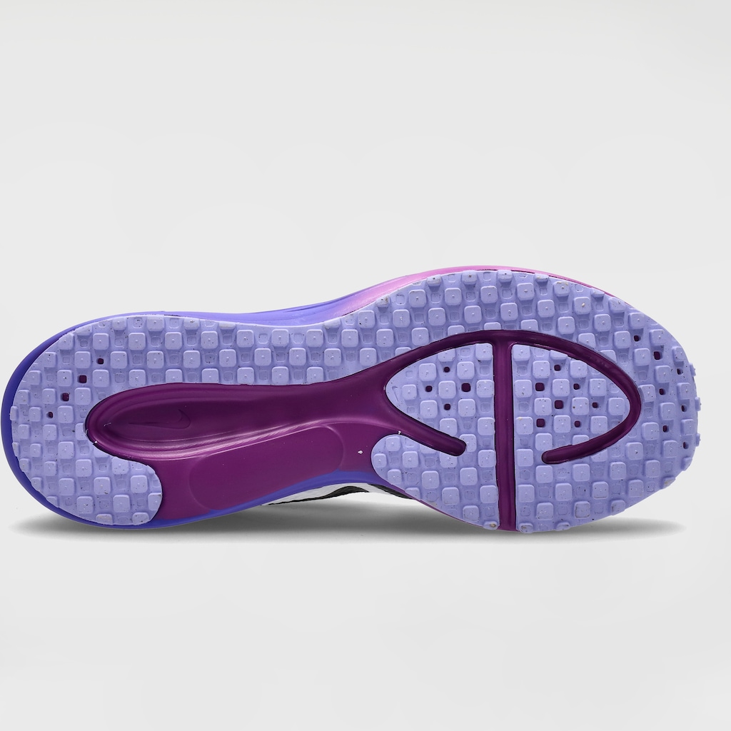 Imagem 5 do produto Tênis Feminino Nike Revolution 8